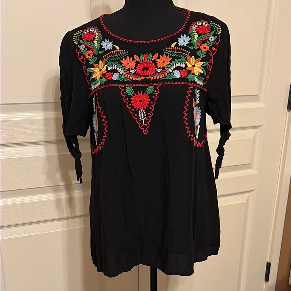 JODIFL Black Embroidered Blouse with Relaxed Fit